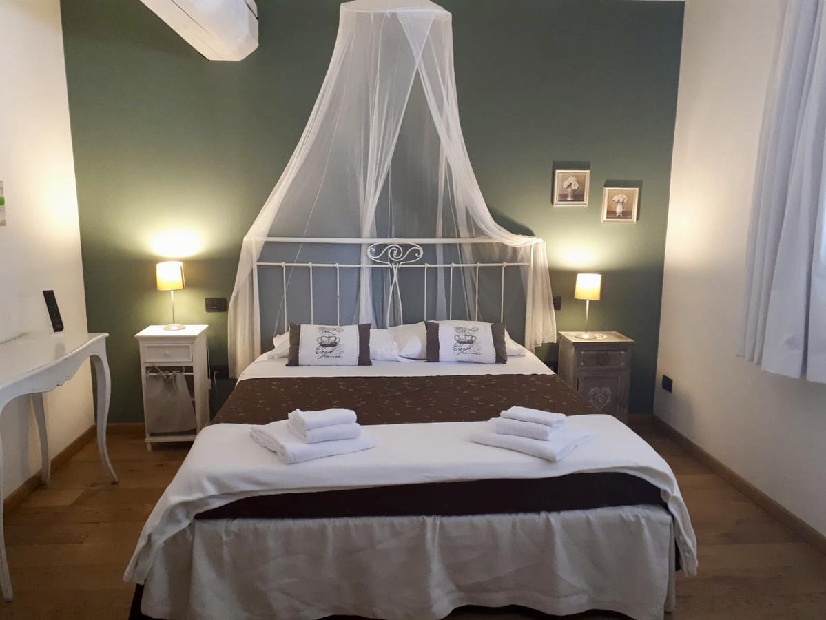 Agriturismo Corte Rocca San Giorgio di Mantova ภายนอก รูปภาพ