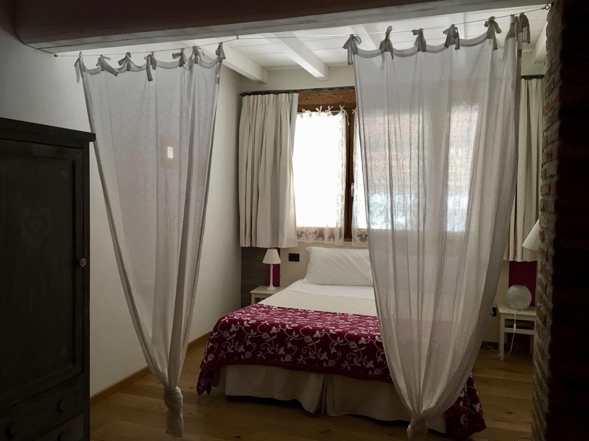 Agriturismo Corte Rocca San Giorgio di Mantova ภายนอก รูปภาพ